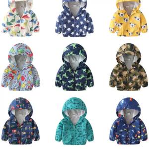 ＜1220＞ 2024 Quần Áo Trẻ Em Mẫu Mới Xuân Thu   Áo Khoác Khủng Long In Đầy Đủ Phong Cách Âu Mỹ Cho Bé Trai   Áo Khoác Chống Gió Hoạt Hình