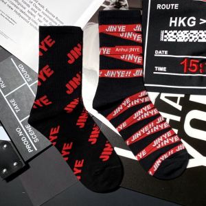 Hip Hop Non-mainstream Black and Red Personality Letter Couple Socks