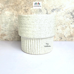 The Leaferie Ultana plant pots. flowerpot . flowerpots . flower pot . planter . planters . Ceramic . Plants