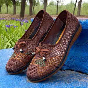 High-End Womens Flat Bottom Shoes Comfortable Breathable Anti-Slip Beijing Cloth Shoes Small Size 3132 Grandmothers Net Shoes