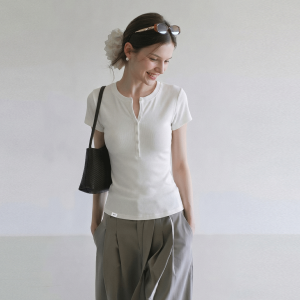 Summer Straight-Shoulder Hollow-Out Button T-shirt