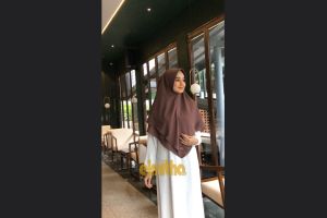 ELMITHA - KHIMAR ( VELIA - L ) DUA LAYER CERUTY JILBAB INSTAN HIJAB BERGO