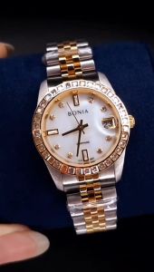 Bonia Quartz Analog Diameter 32mm Tali Rantai Elegan dengan Hiasan Permata - Jam Tangan Wanita Eksklusif
