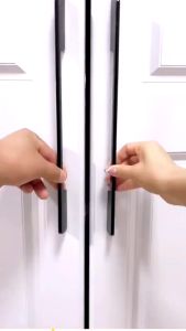 Móc Kẹp Đơn Treo Quần Áo Mũ Nón Tất Vớ Bằng Inox Bọc Nhựa PVC Chắc Chắn Tiện Ích Đa Năng.