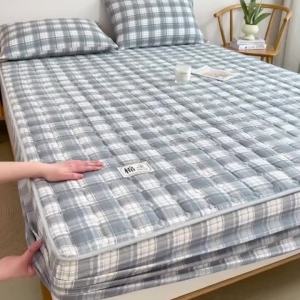 Yarn-dyed Washed Cotton Mattress Cover Hypoallergenic Antibacterial Mattress Protector Breathable Quilted Bed Fitted Sheet