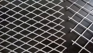 Mesh Gutter Guards Anti-rust Gutter Protection Covers 6m/19.68ft Length Mesh Guards Leaf Protector to Avoid Roof Clogged Downspouts vividly