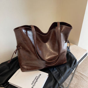 Large Capacity Womens Shoulder Bag 2025 New Fashion Versatile Tote Bag Casual Simple Quality for Class Commuting