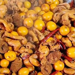 Xúc Xích Trứng Chim Cút Sẵn Ăn Halal Mới