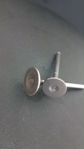 ชุดวาล์วไอดี+ไอเสีย w-125 SRX ไฟเลี้ยวบังลม