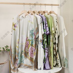 Fashionable Silk Satin Printed Womens Shawl Sun Protection Versatile Alluring Spring Summer Scarf Lightweight Multifunctional