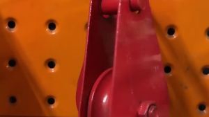 Dl111/115 Red Metal Pulley Roller For Rope Crane Lifting Pulley