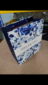 10pcs paper bag goodies bag birthday party doorgifts bags floral love Thank You printed paper bag thick material size 18cm x 9.5cm x 21cm Stationery Birthday Wedding Colorful