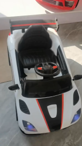 Itimtoys รถแบตเตอรี่เด็ก รถไฟฟ้าเด็กเล่น ทรงรถเก๋ง สุดโดนใจ รุ่น C2197