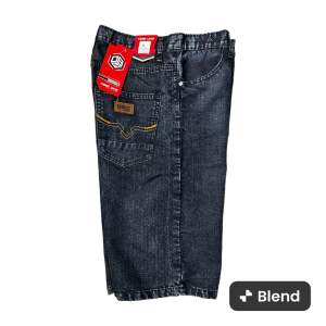CELANA PENDEK JEANS PRIA / CELANA PENDEK PRIA STANDAR / CELANA PENDEK PRIA SNOW