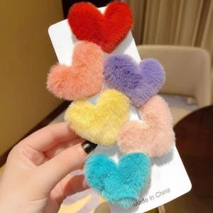 นี่คือกิ๊บติดผมตุ๊กตารูปหัวใจหวาน กิ๊บติดผมตุ๊กตาน่ารัก กิ๊บติดผมตุ๊กตาสาวทันสมัย และเครื่องประดับ