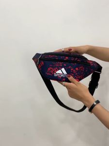 กระเป๋าคาดอก คาดเอว กระเป๋าคาดอกสุดคูล ลายกราฟฟิก ลายทรหาย สีสด