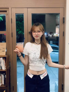 Áo Thun Cotton Tay Ngắn Màu Trắng in Hình Ngôi Sao Ôm Vừa Vặn Mùa Hè Cho Nữ Đi Làm Đa Năng