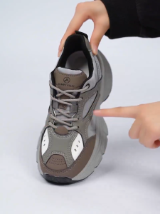 (มาใหม่) สไตล์แคชชวล รองเท้าผ้าใบแฟชั่นผู้หญิง รองเท้าพื้นหนาผูกเชือก สูง5ซม พื้นนุ่มน้ำหนักเบา รองเท้าที่ทำให้คุณดูดี มีทั้งหมด 2 สี