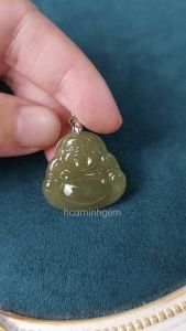 Mặt dây chuyền đá Ngọc Hoà Điền kiểu ngài Phật Di Lặc size 25x26mm hoan hỉ an lạc cát tường HMC0240 Hoa Minh gem