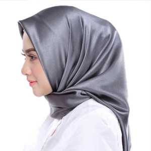 Hijab Voal Velvet Semi Satin Segi Empat Polos Premium kerudung Hits kekinian by Arsyana Ekslusif