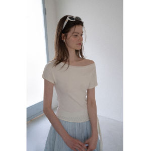 Side Buckle Off-shoulder Short-sleeved Knit Top