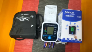 Stock Ready✅OMRON Digital Blood Pressure Monitor Machine And Heart Beat Monitor LCD Display Sphygmomanometer
