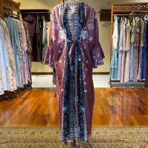 Kaftan Pelangi Asmara by Dian Pelangi X Barli Asmara LIMITED EDITION Busana Muslim Baju Maxi Gamis Abaya Kaftan Gaun Maxmara Pesta Kondangan Pernikahan Lebaran Wanita Hijaber Cantik Anggun Modis Modern Elegan Mewah Model Korea Terbaru Motif Kekinian