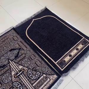 Thảm Cầu Nguyện Hồi Giáo Với Túi Đựng Sang Trọng Thảm Cầu Nguyện Hồi Giáo Chống Trơn Trượt Mặt Sau Bằng Vải Da Lộn Chất Liệu Polyester Họa Tiết Đẹp Mắt Dùng Cho Nhà Khách Sạn Du Lịch