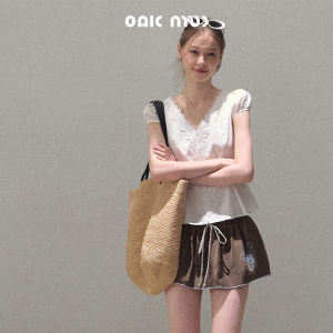 OAKMOO | Áo Sơ Mi Form Ôm Cổ V Voan Bông