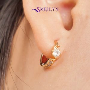 MEILYN Anting Jepit Fashion Wanita Motif Classic Baris Lapis Emas 0261210244