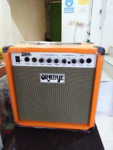 ampli gitar/becksound 8inc orenye lokal