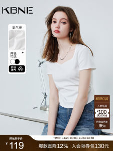 เสื้อยืดคอกว้างแขนสั้นผู้หญิง สีขาว ฤดูร้อน 2025 ชุดทำงานสไตล์เกาหลี เสื้อผ้าทำงานลำลอง คอเหลี่ยม กระดุมแถวเดียว