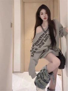 เสื้อสเวตเตอร์คอกลมแขนยาวหลวมๆ สไตล์อเมริกัน สำหรับผู้หญิง ฤดูใบไม้ร่วง 2025 แฟชั่นลำลอง ลายตัวอักษร ทรงหลวมๆ สำหรับสาวๆ