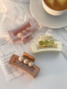 Spring 2024 New Style Creamy Hair Claw Clip Half up Hair Accessory Womens Square Popular Hair Decorations Functional Fashion