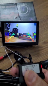 Màn hình AHD 5 inch chân cắm GX12 hiển thị camera lùi xe tải