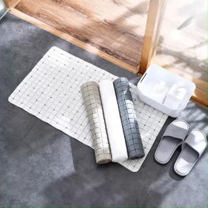 Chor.Chang แผ่นยางกันลื่น สําหรับใช้ในห้องน้ําหรือห้องครัว ขนาด 38*72 cm. มี 4 สีให้เลือก