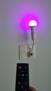 Đèn ngủ GRB Smart Led 7 màu sắc kết hợp có điều khiển từ xa đui đèn E27 công suất 10W chức năng tăng giảm độ sáng