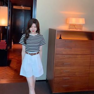 เสื้อยืดไหมพรม * พร้อมส่ง * อย่างดี * แขนสั้น * ลายทาง