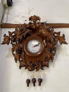 Jam dinding ukiran jati model anggur