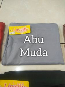 Celana Senam Wanita Pendek 3/4 Selutut Ukuran XXL Bahan Licin