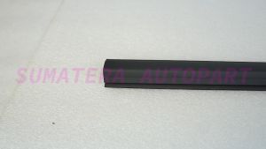 karet kaca mobil pelipit weather strip karet kaca pintu luar depan belakang kanan kiri honda jazz s rs ge8 2008 2009 2010 2011 2012 2013 2014