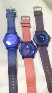 Jam Tangan Kasual Pria Analoq Tali Kulit Pu Fashion Style 2025