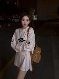 Áo Thun Dài Tay Dáng Rộng Phong Cách Mỹ Dành Cho Nam Và Nữ Cổ Tròn in Chữ Thời Trang Thường Ngày Sang Trọng