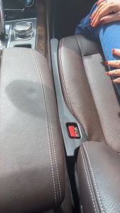 【GXU】แถบเติมช่องว่างระหว่างที่นั่งในรถแบบสากลทำจาก PU กันรั่วซึมแถบช่องว่างกันเบาะที่นั่งพร้อมรูประดับรถอุปกรณ์ตกแต่งภายในรถยนต์