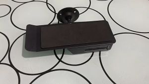 Tatakan Sepatu Braket Display Sandal Sepatu Tempel Dinding Pajangan Sandal Dekorasi Toko Bahan ABS