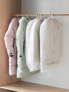 Easy to Zip Lightweight down Jacket Dustproof Moisture Proof Transparent Clothing Storage Bag for Home Use Hanging Style