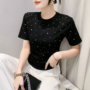 Yimei áo thun trắng bất đối xứng áo thun nữ ôm vừa cay mới mùa hè 2023 cho nữ áo thun kim cương nổi bật công nghiệp nặng phong cách nước ngoài dáng ôm áo ngắn đệm vai mảnh trình diễn đa năng