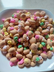 Kue Game Rose (250 gr 500gr 1000gr)