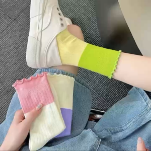 Middle Tube Cotton Socks & Dopamine Wear Macaron Color: A Cute Girl's Guide