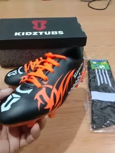 KIDZTUBS Sepatu Sepak Bola Anak Laki Laki Size 28 29 30 31 32 33 34 35 36 37 KDZ1350112424